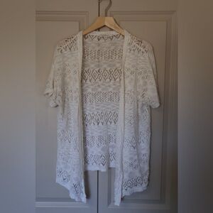 White knit short sleeve cardigan